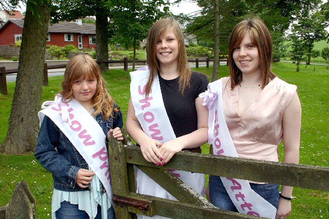 Show Queen, Princess & Attendant