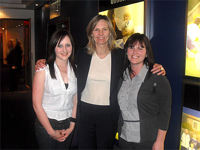 Amanda & Sarah Allan with Anna Signeal